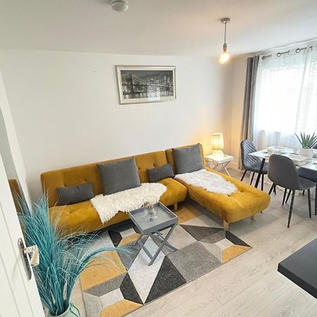 バーミンガムCosy Modern Flat With Gardenアパートメント エクステリア 写真
